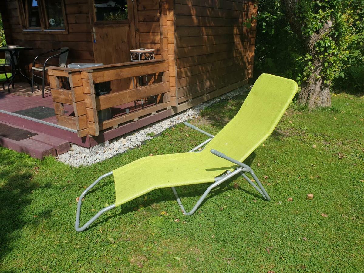 Cozy Summer House With Free Parking Near City Center & Beach Kuressaare Exterior foto